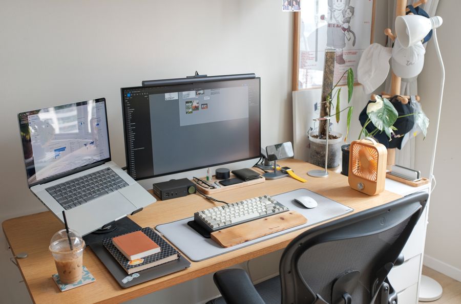 office desk setup